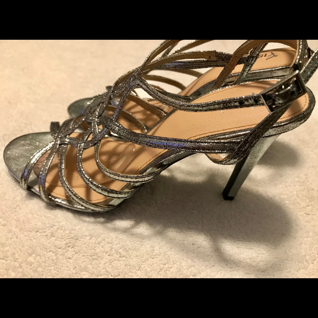 Brand New  Stunningly Stylish Heels By Fioni  Box 51